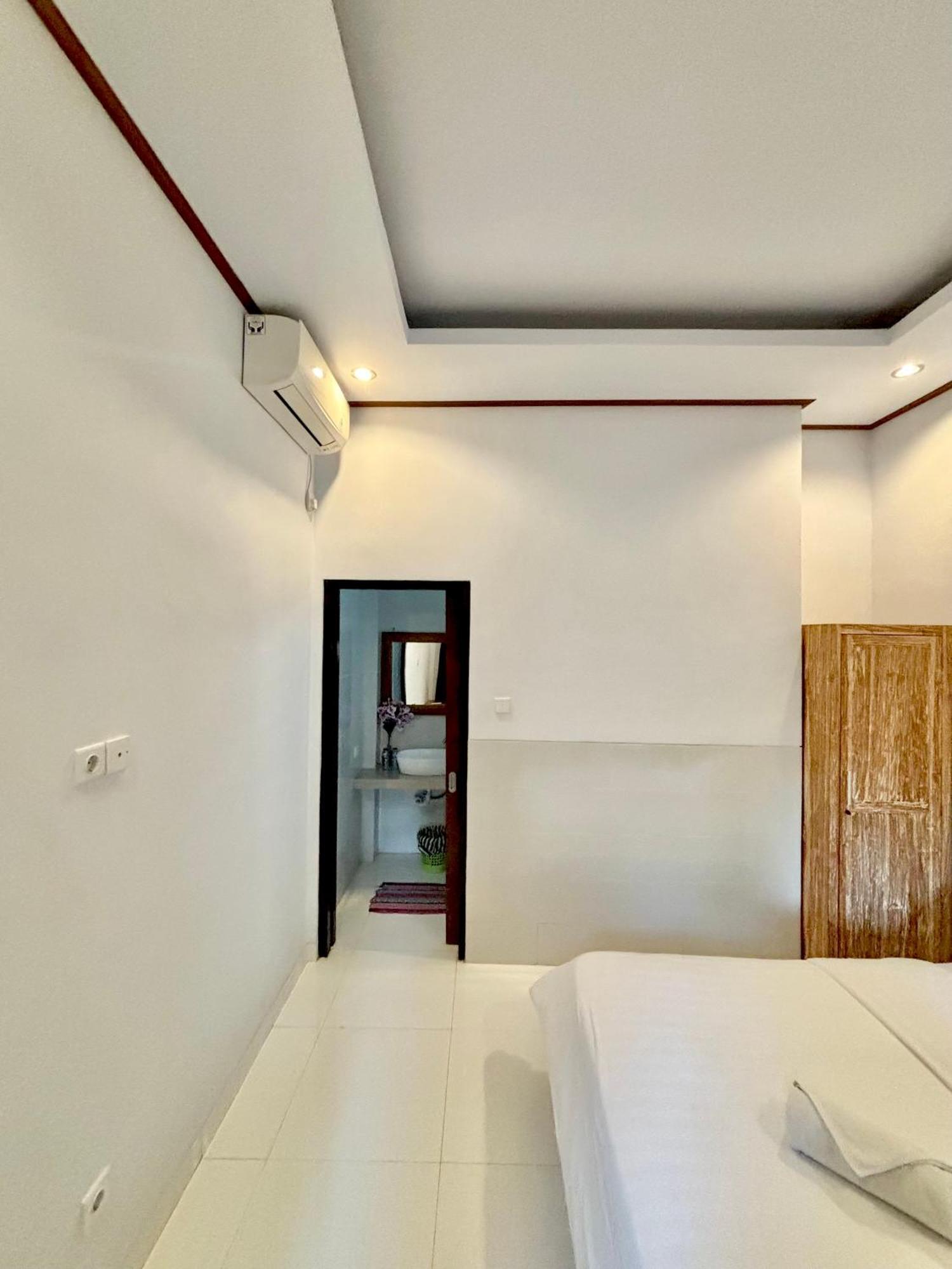 The Lima Home Stay In Canggu Zewnętrze zdjęcie